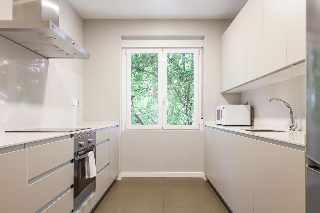 Canaan Boutique Apartments マドリード エクステリア 写真