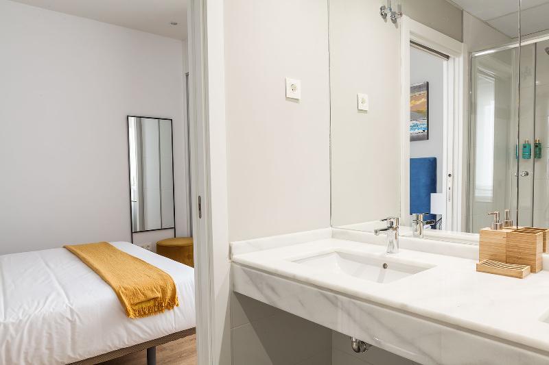 Canaan Boutique Apartments マドリード エクステリア 写真