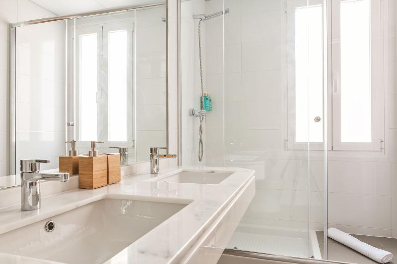 Canaan Boutique Apartments マドリード エクステリア 写真